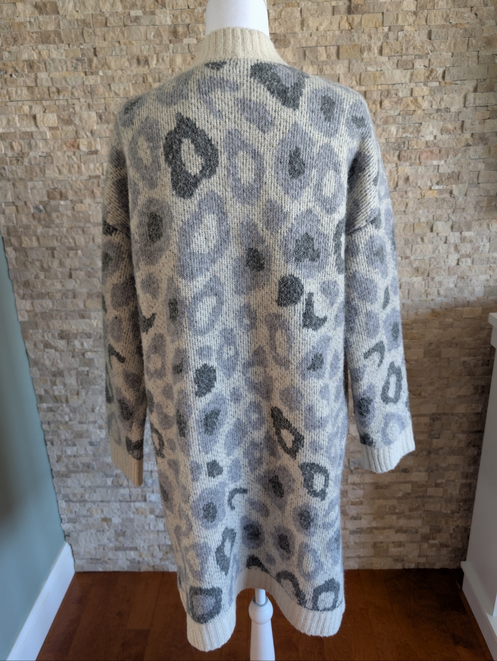Joseph A Animal Print Neutral Open Front Cardigan Cozy Core Elevated Loungewear image 3